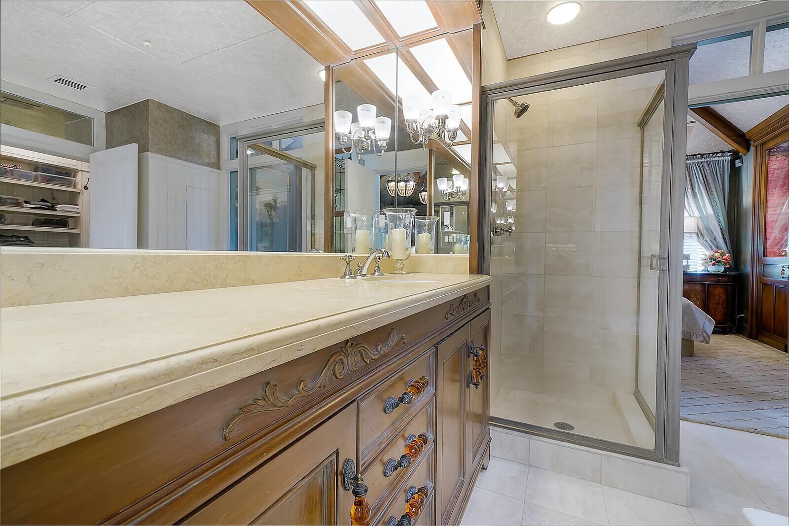 LANTANA POINT - Residential Lease