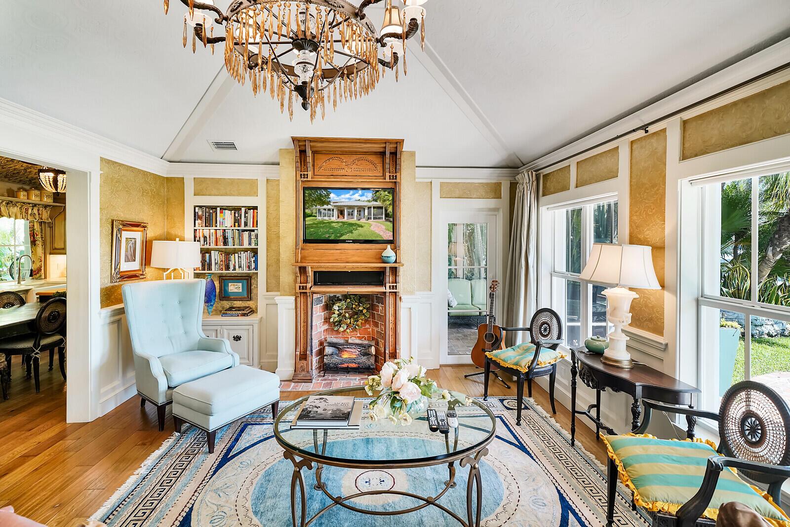 LANTANA POINT - Residential Lease