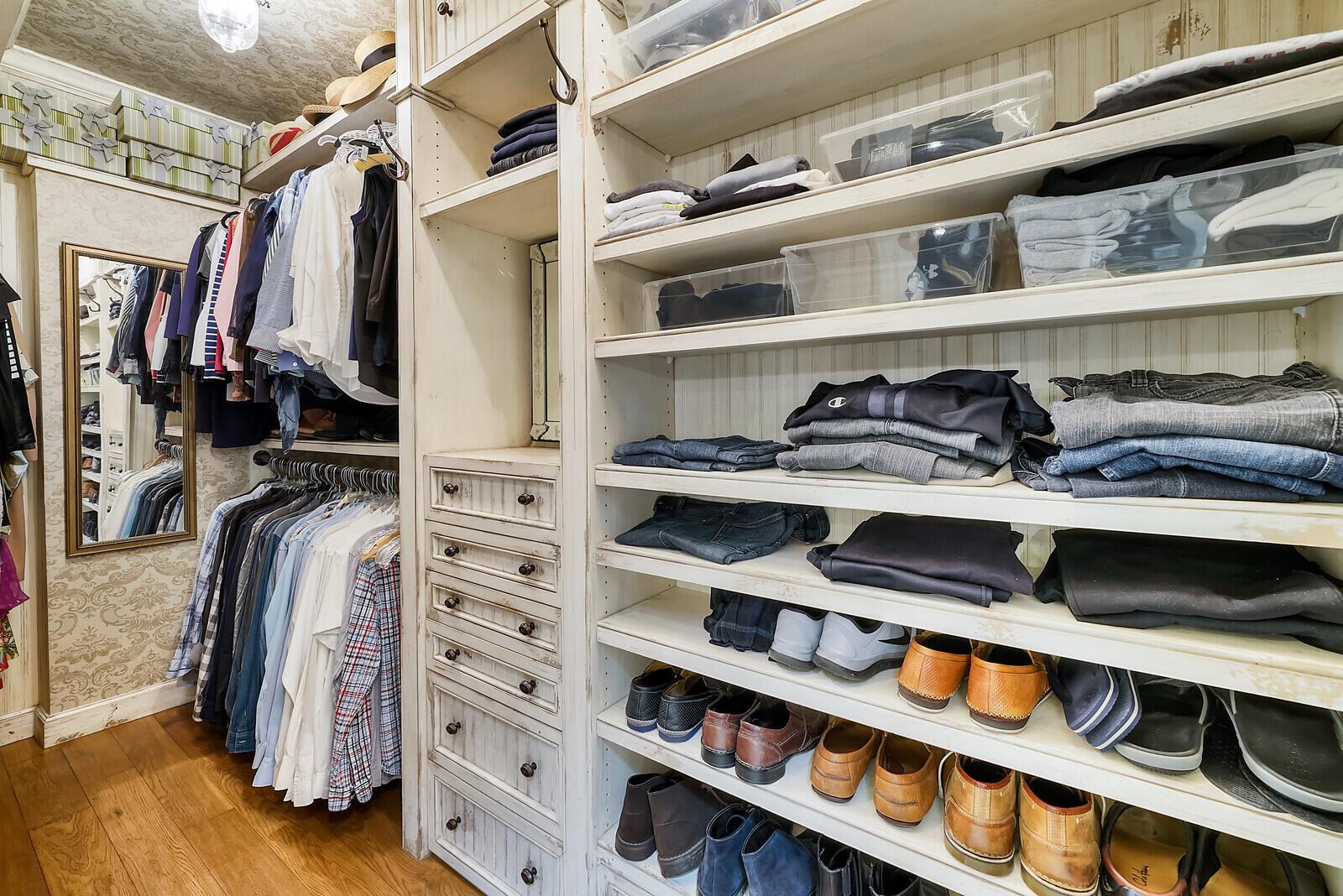 LANTANA POINT - Residential Lease