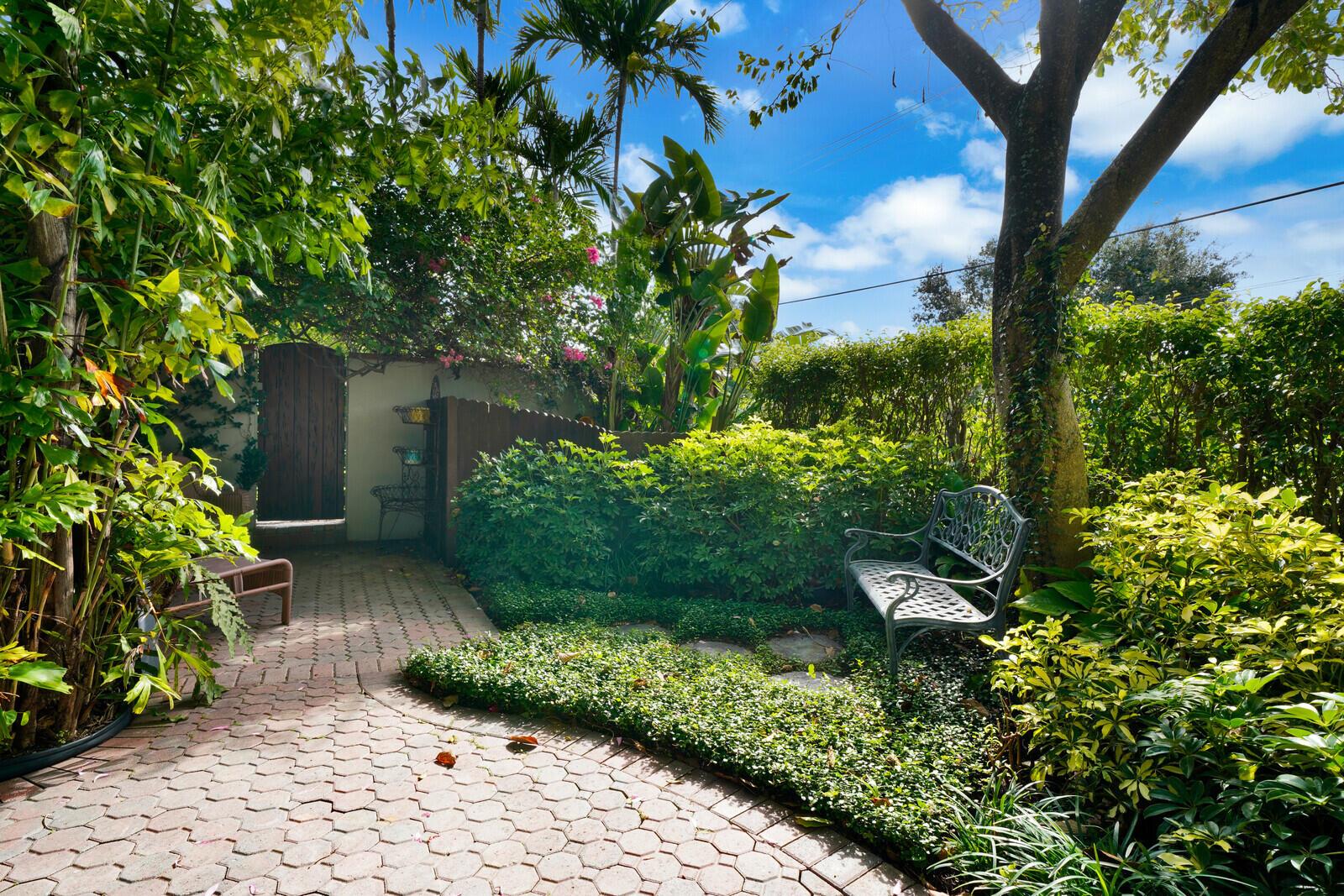 LANTANA POINT - Residential Lease