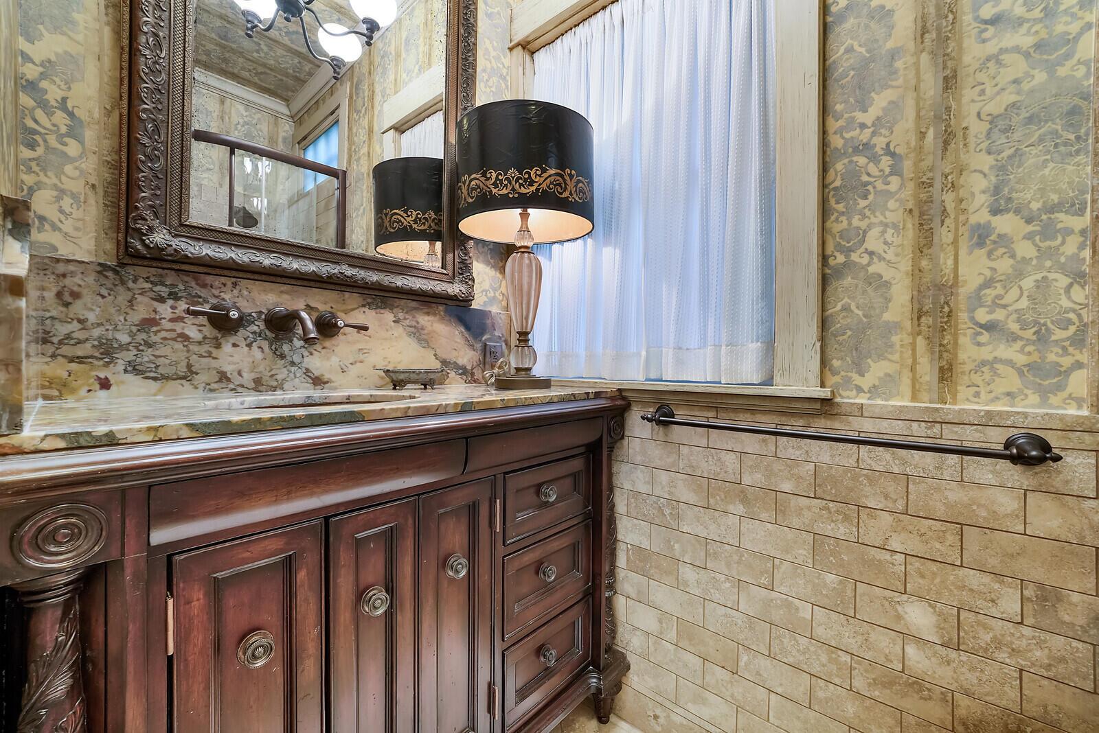 LANTANA POINT - Residential Lease