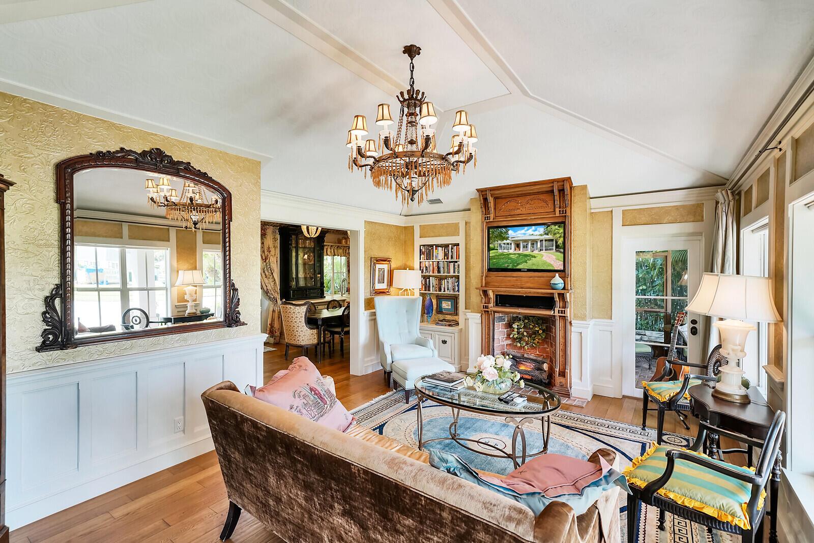 LANTANA POINT - Residential Lease