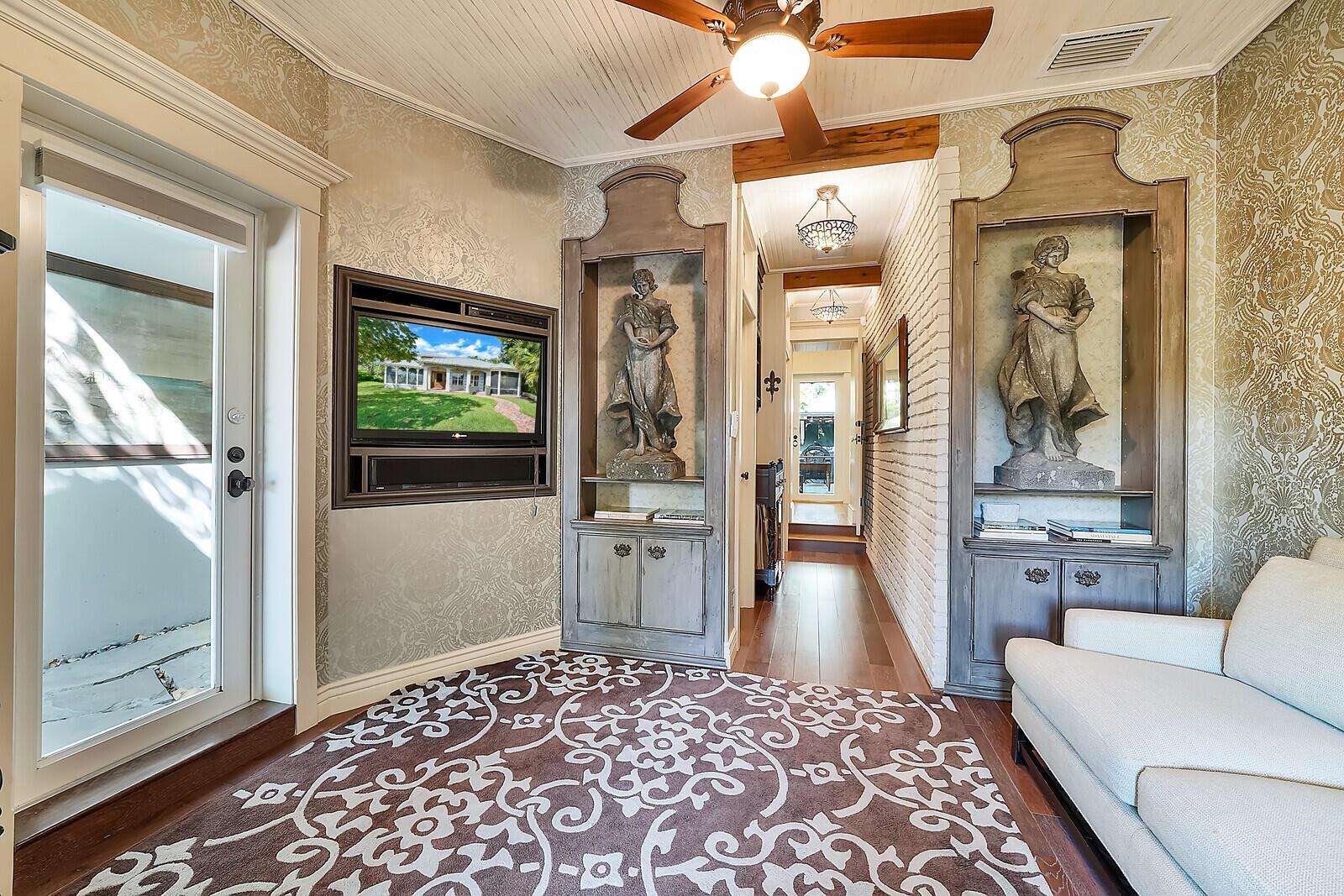 LANTANA POINT - Residential Lease