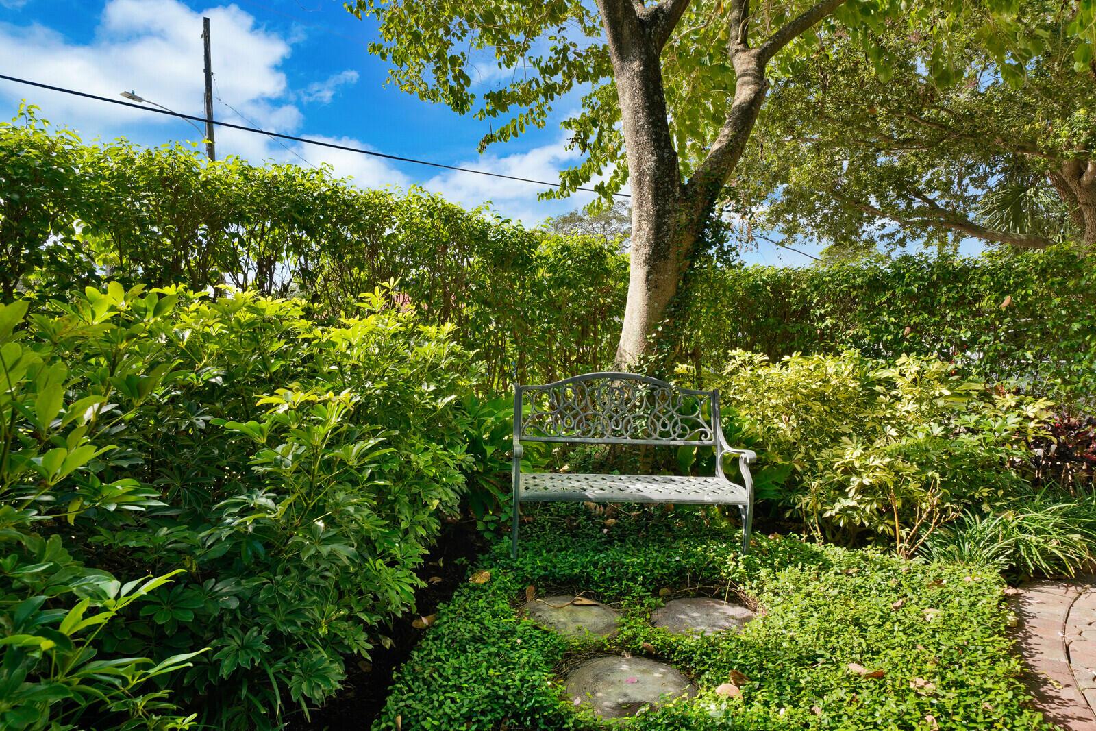 LANTANA POINT - Residential Lease