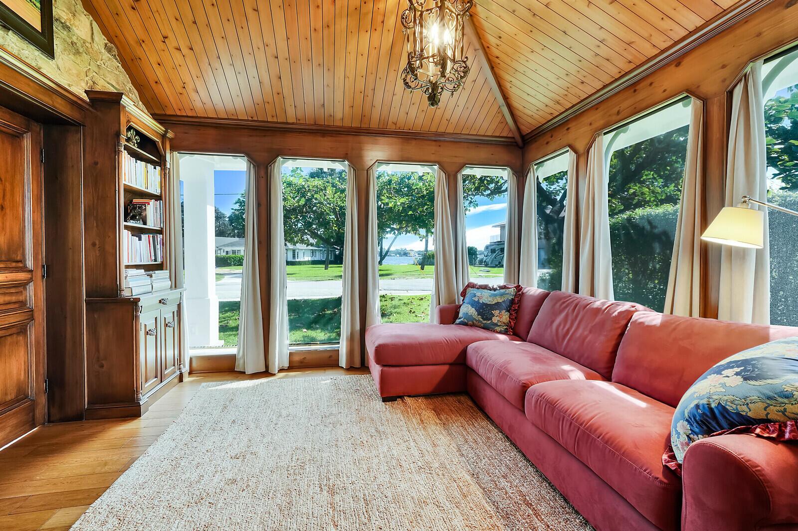 LANTANA POINT - Residential Lease