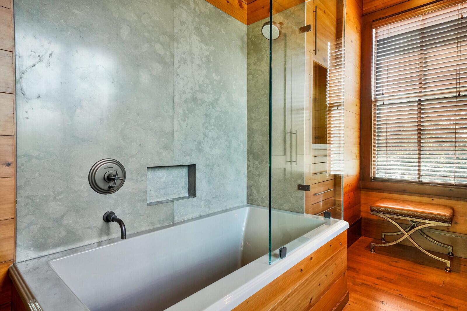 LANTANA POINT - Residential Lease