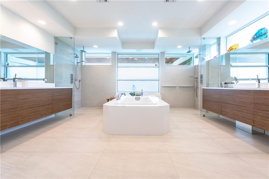 PELICAN ISLE - Residential