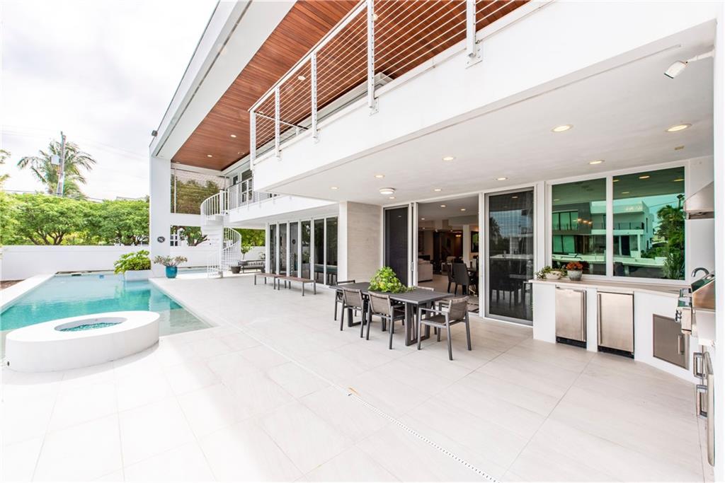 PELICAN ISLE - Residential