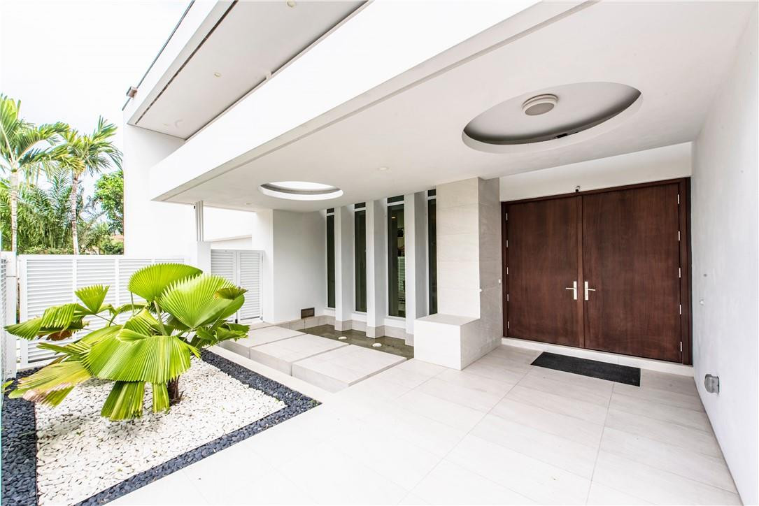 PELICAN ISLE - Residential