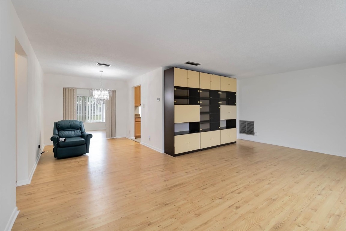 Paradise Gardens Sec 4 76 - Residential