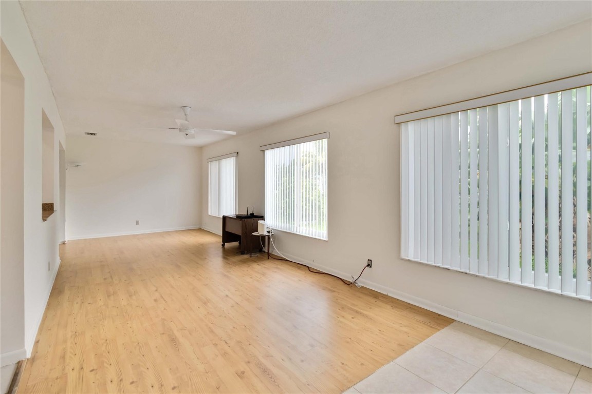 Paradise Gardens Sec 4 76 - Residential