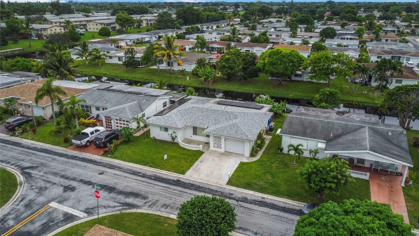 Paradise Gardens Sec 4 76 - Residential