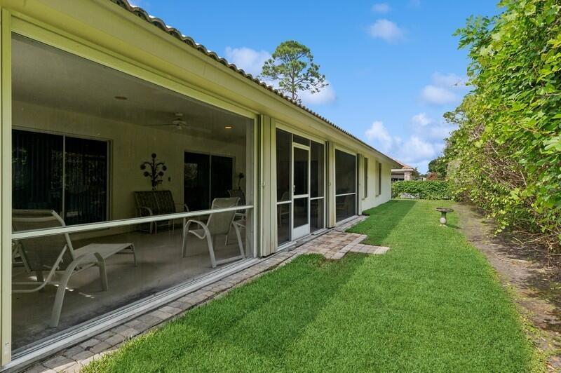 DELRAY DUNES FIRST SEC - Residential