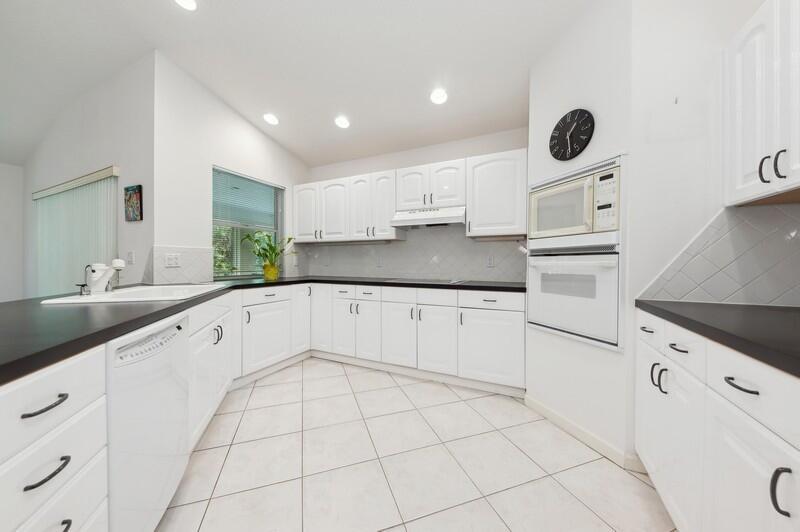 DELRAY DUNES FIRST SEC - Residential