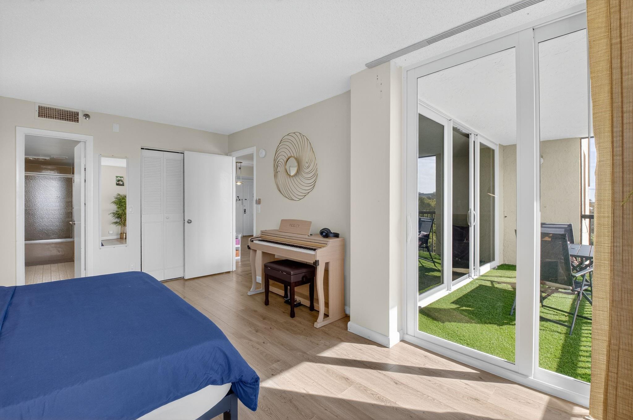 The Palms at Boca Teeca - Residential