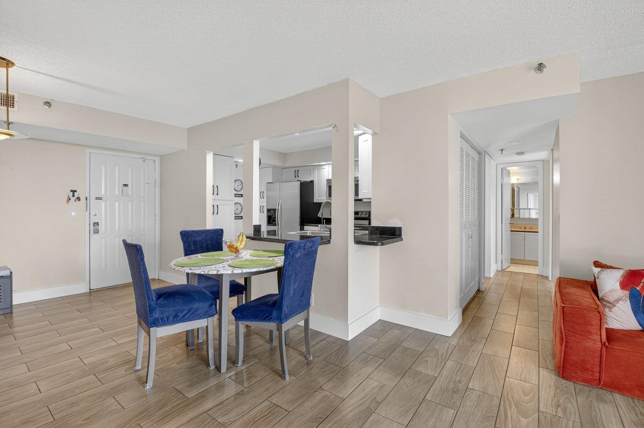 The Palms at Boca Teeca - Residential