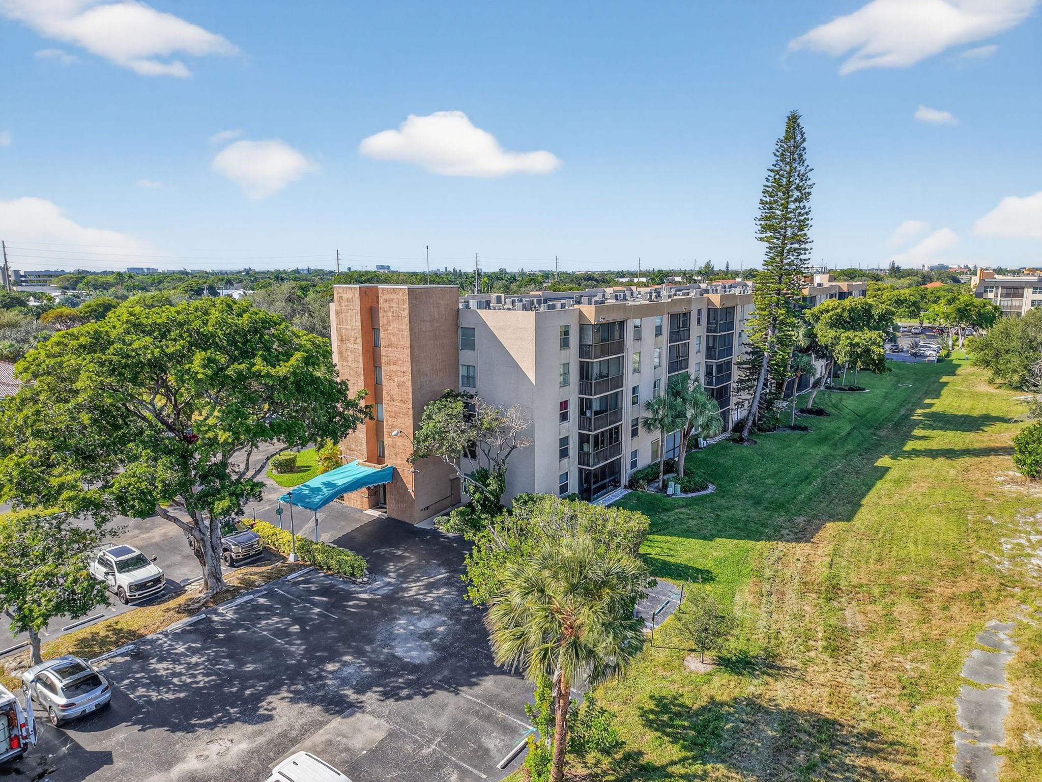 The Palms at Boca Teeca - Residential