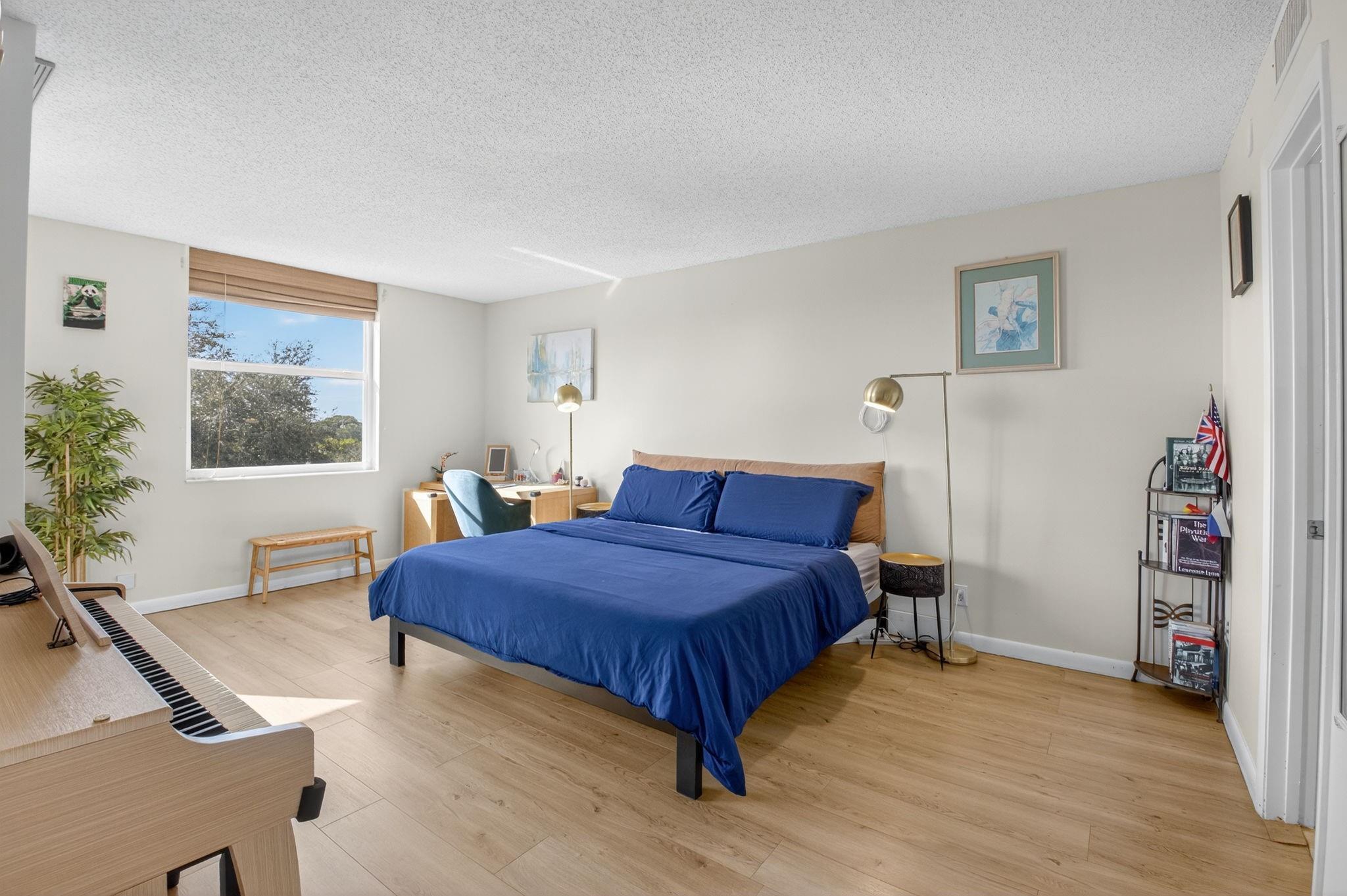 The Palms at Boca Teeca - Residential