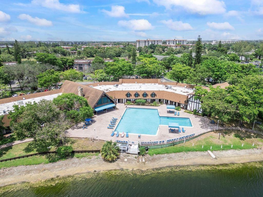 International Village At Inverrary - Residential