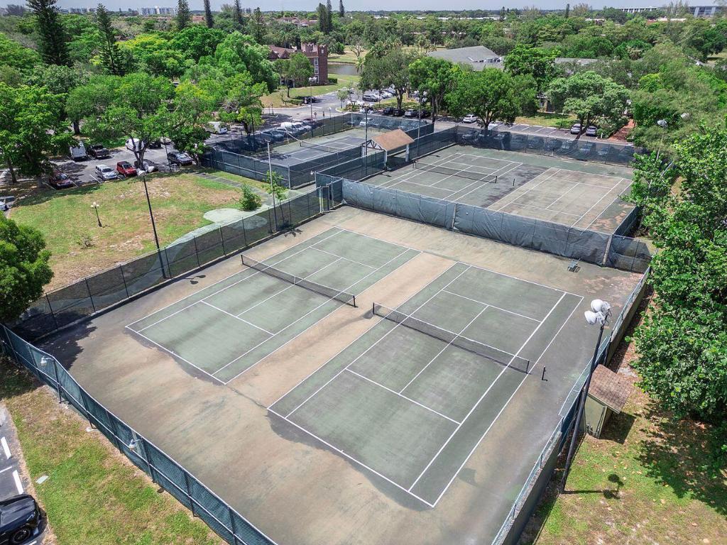 International Village At Inverrary - Residential