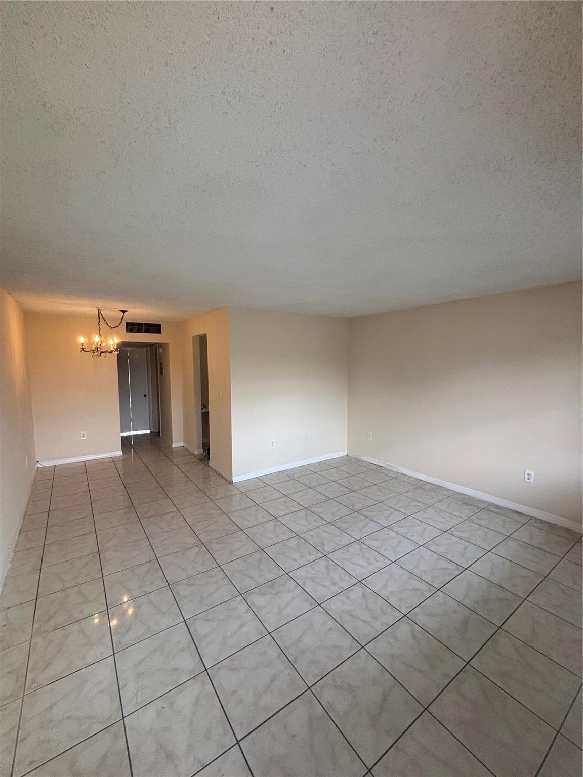 View photos, virtual tours, details... 130 NE 202nd Ter S21