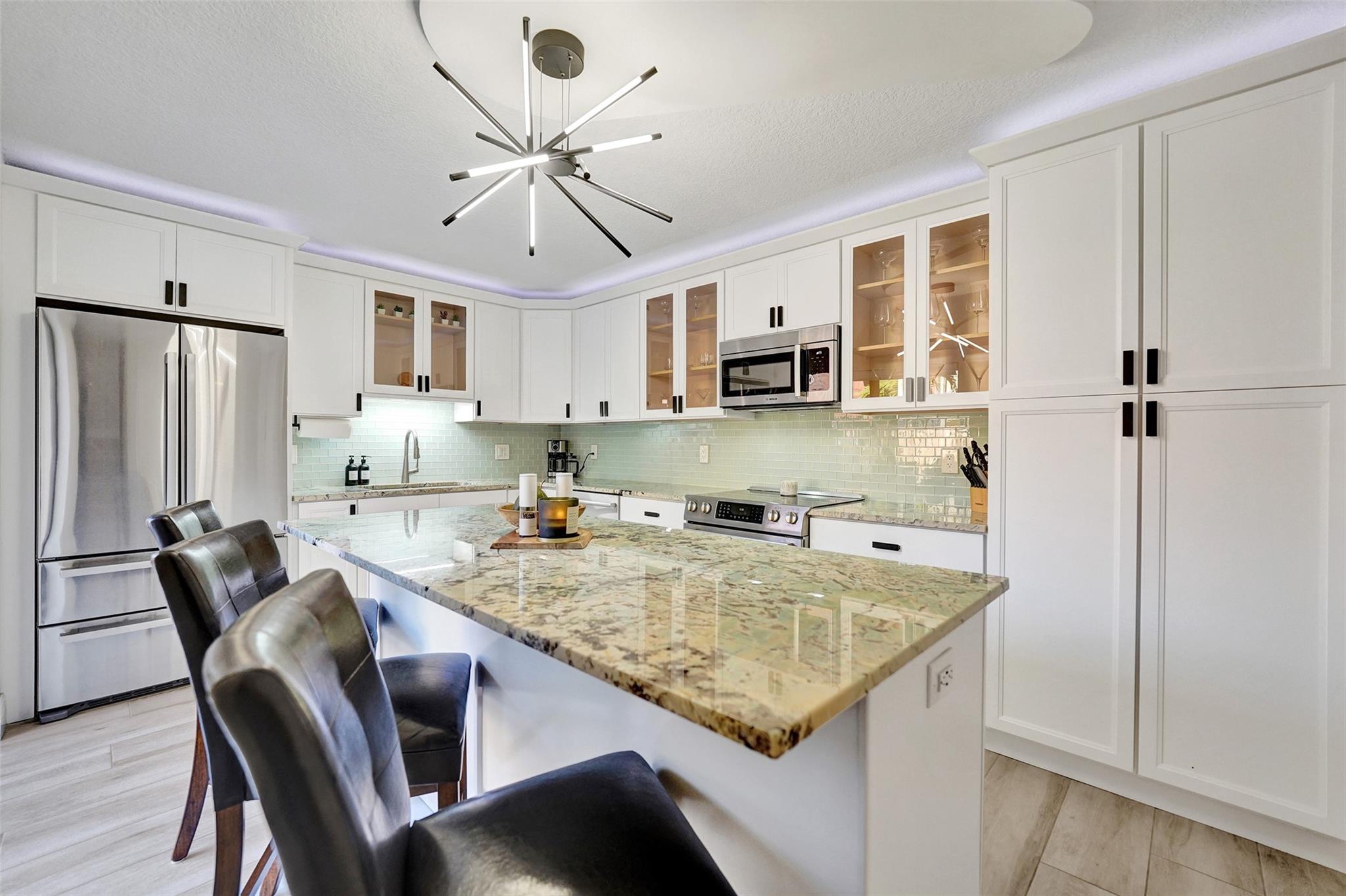 760 NW 99th Cir