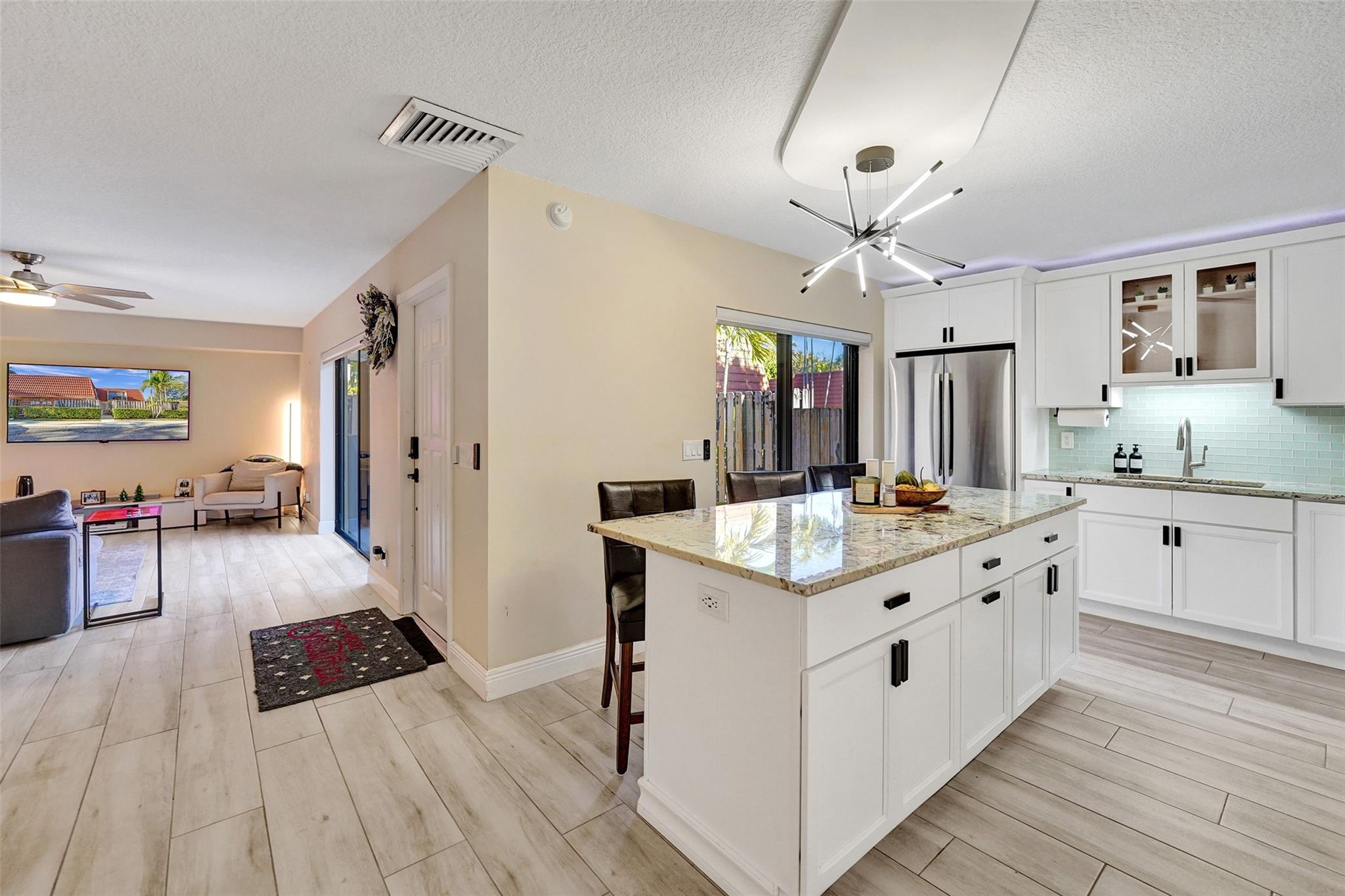 760 NW 99th Cir