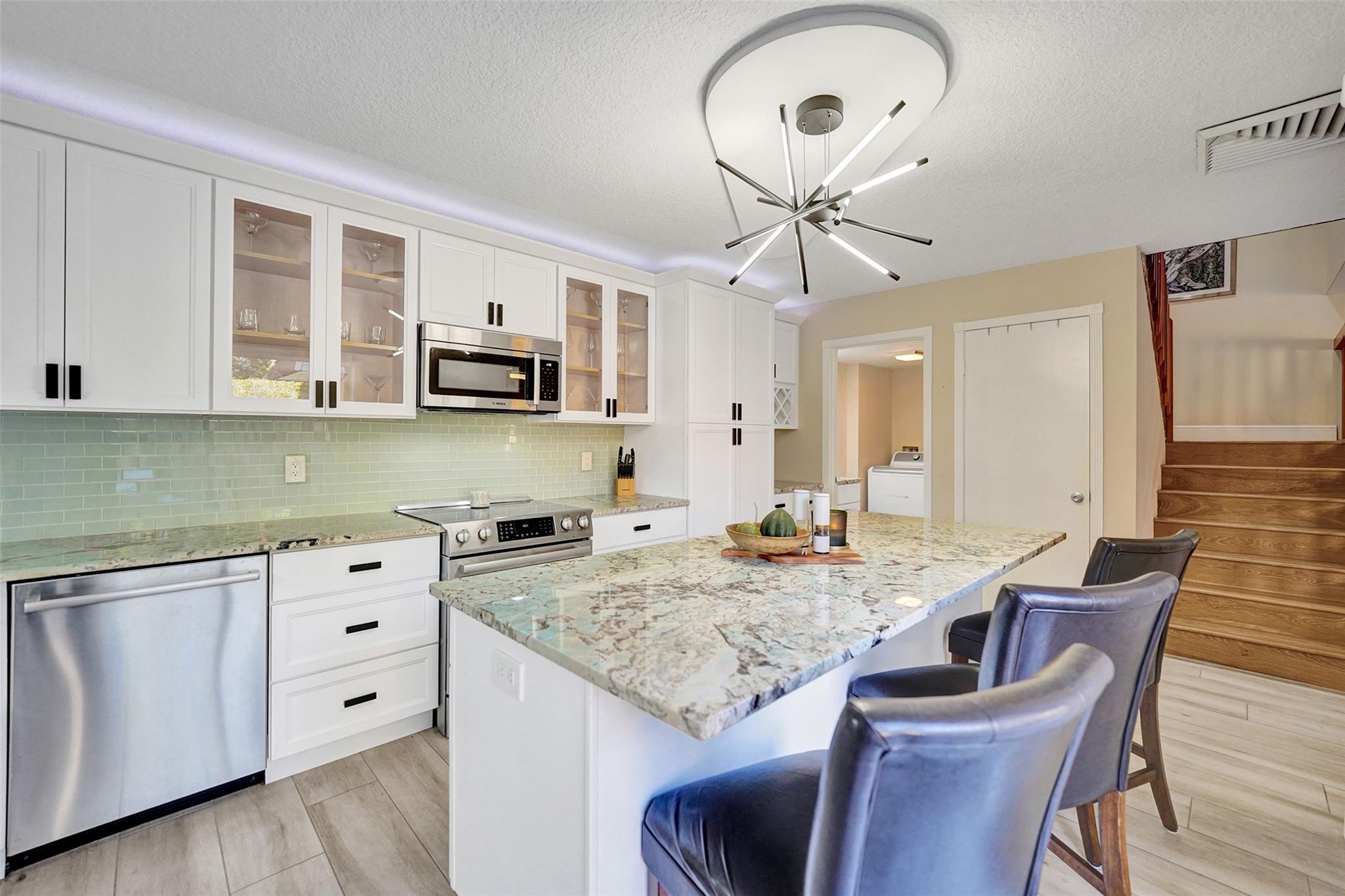 760 NW 99th Cir