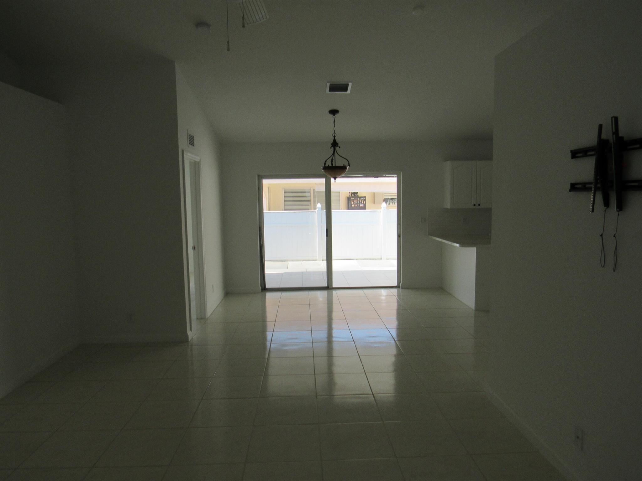 ST GEORGES LANDING - Residential Lease