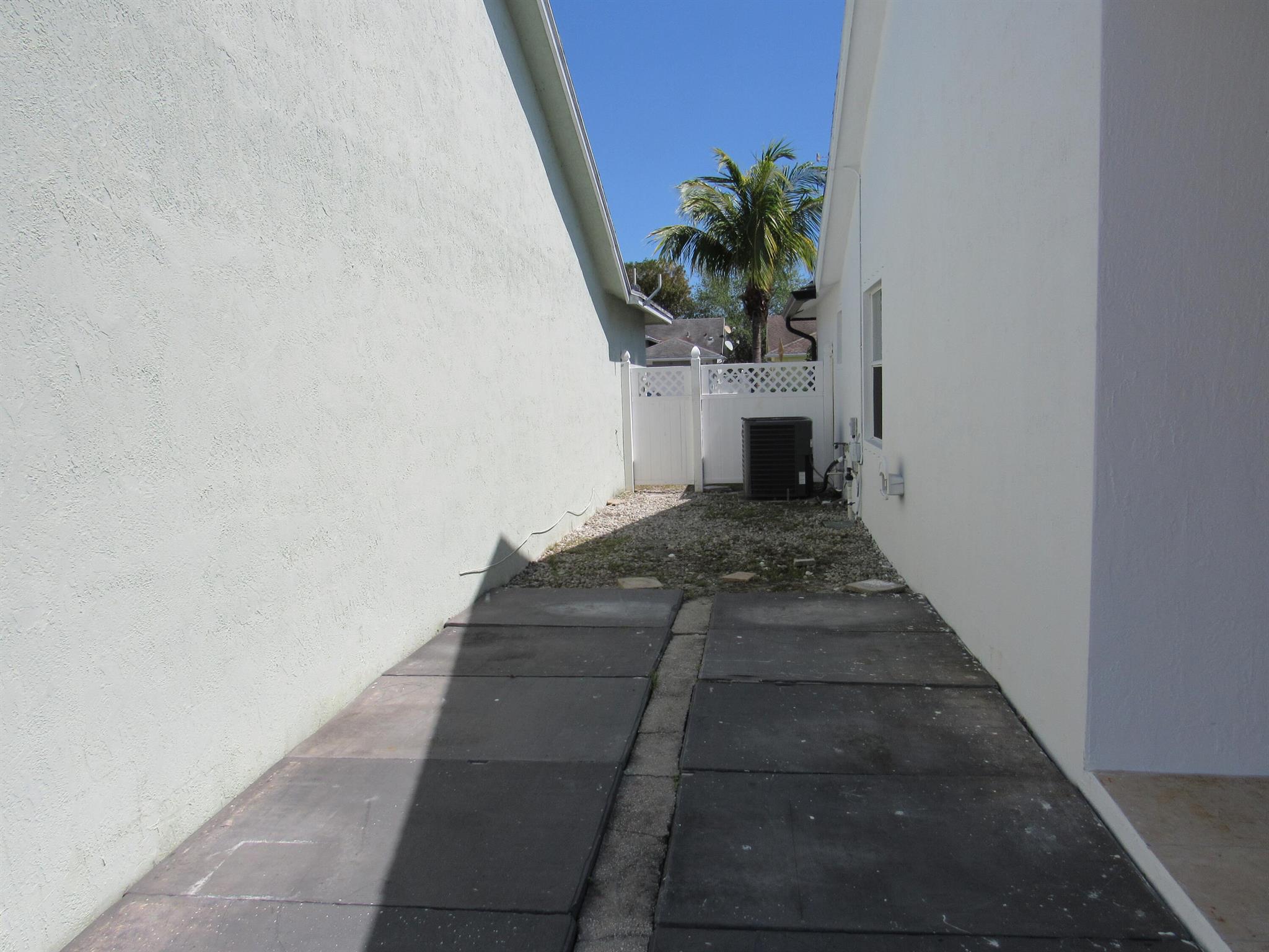 ST GEORGES LANDING - Residential Lease