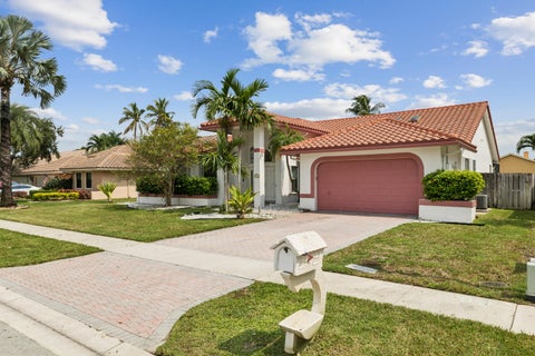 Tiny photo for 1240 NW 100TH Way NW, Plantation, FL 33322 (MLS # B26087595)
