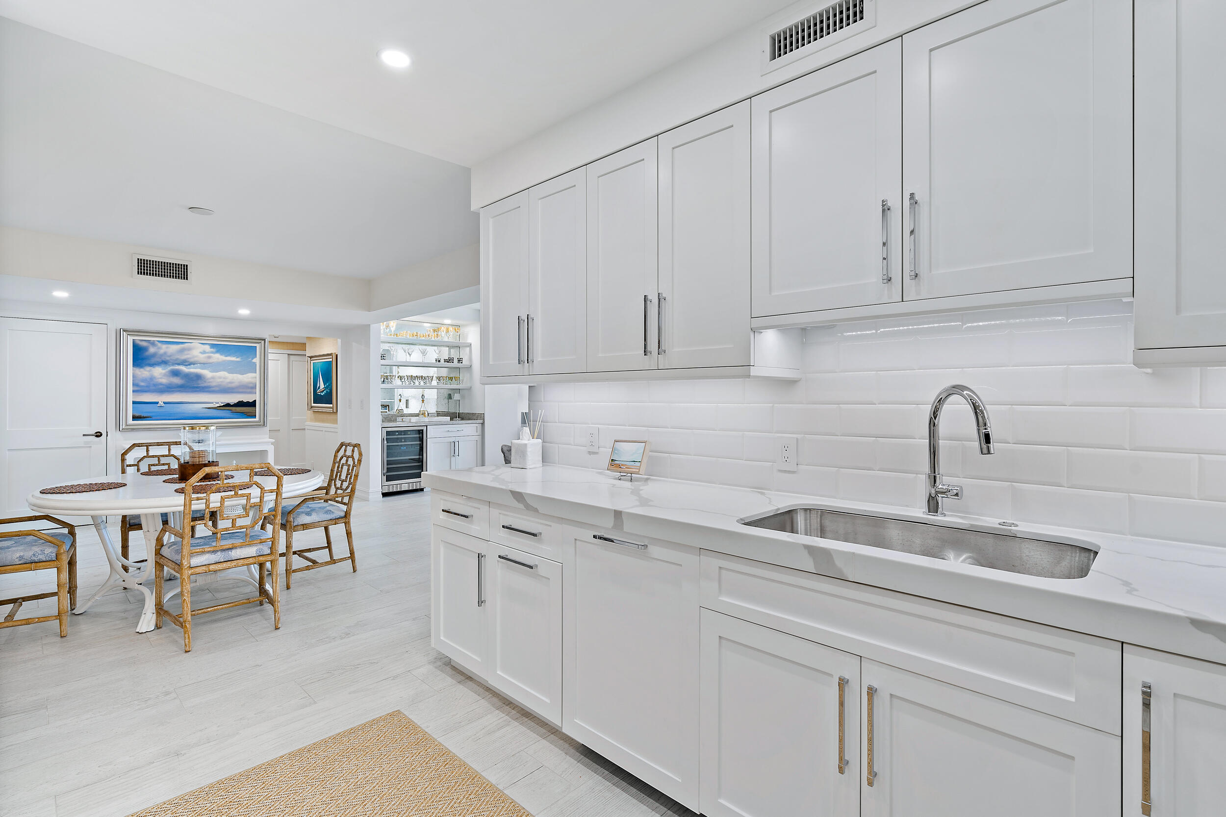 WINTHROP HOUSE CONDO - Residential