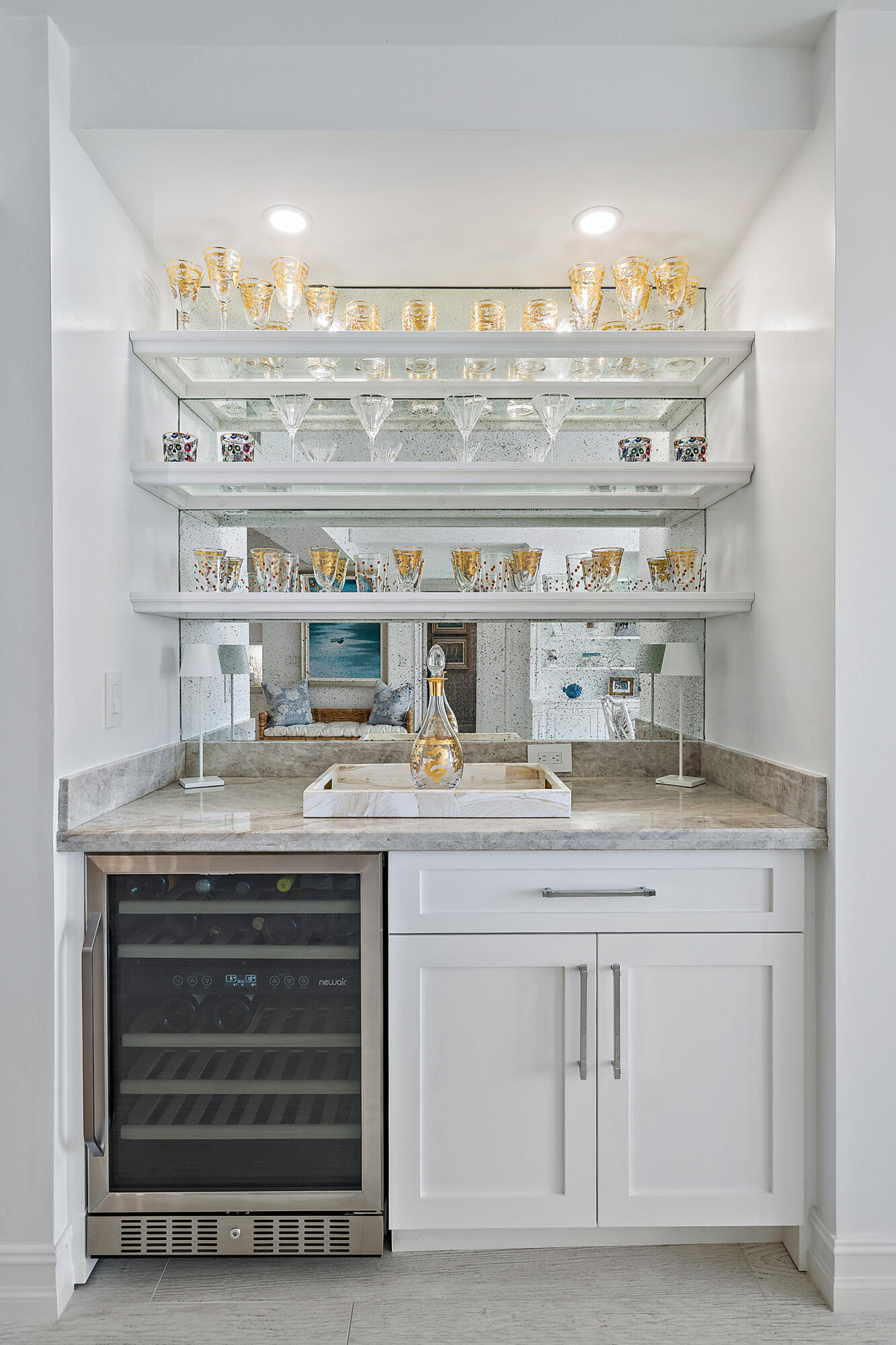 WINTHROP HOUSE CONDO - Residential