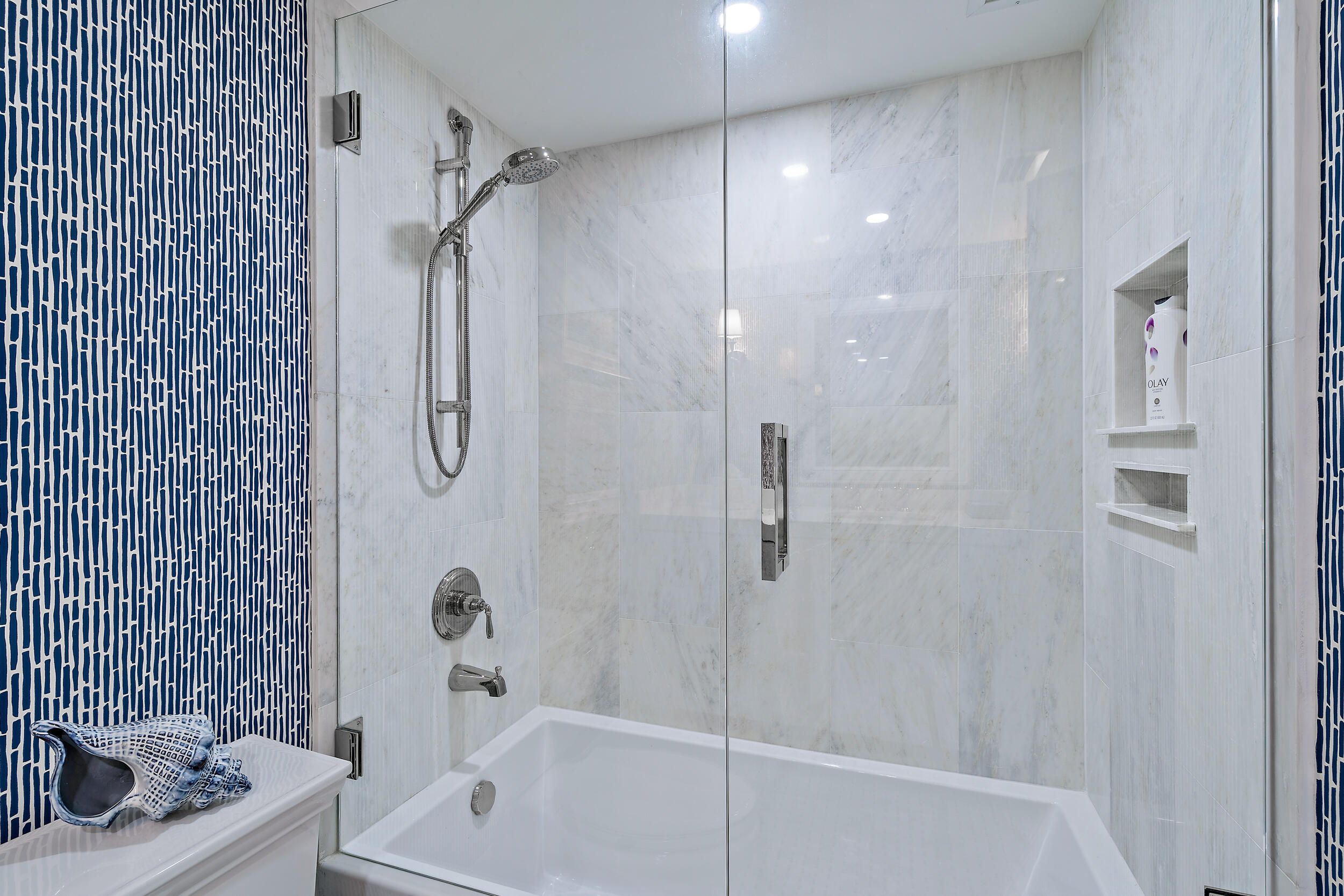 WINTHROP HOUSE CONDO - Residential