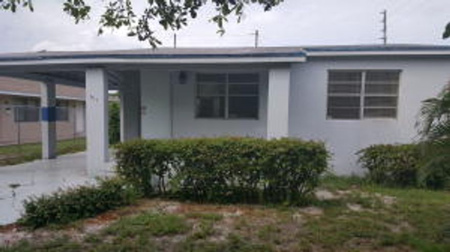 Charming 2 bedroom, 1 bath home with real hardwood and tile floors, large fenced yard and carport. Updated kitchen with newer appliances and new central a/c. Large extra bonus room that could be used as a 3rd bedroom or office. Full size washer and dryer included. NO HOA! Perfect for investor! Tenant occupied under lease for $975 a month until September 30, 2016.