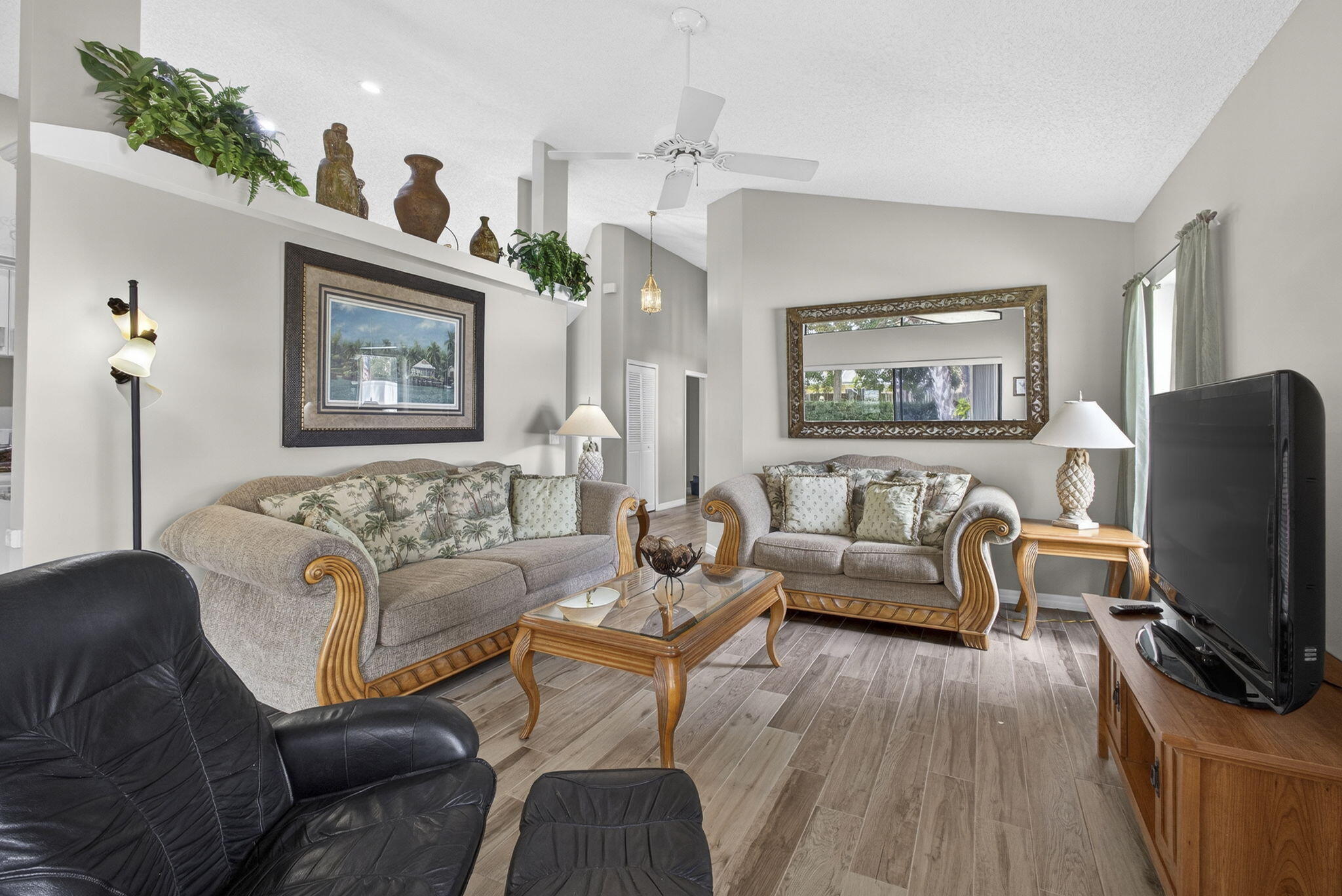 WELLINGTON TR 43 - Residential