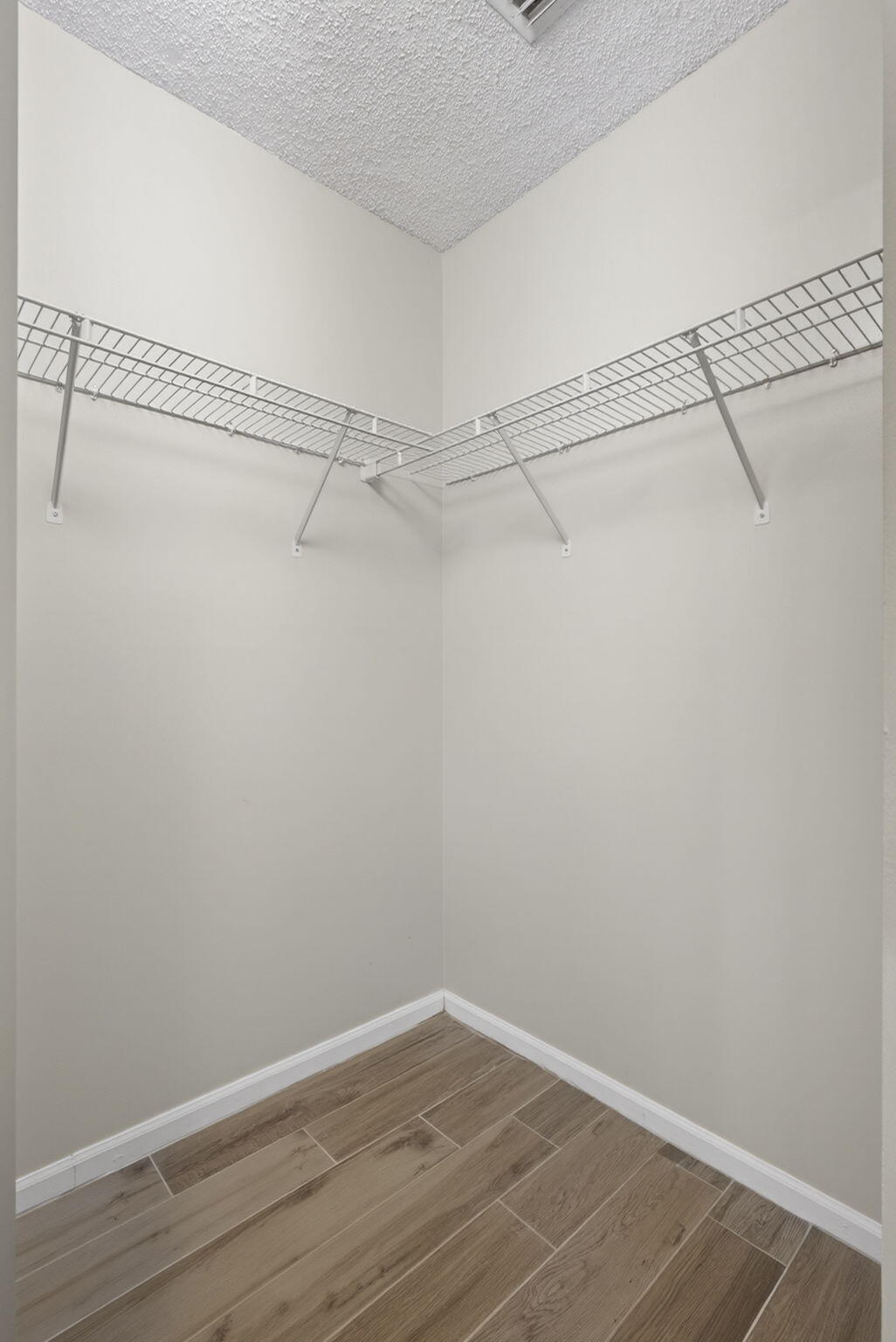 WELLINGTON TR 43 - Residential