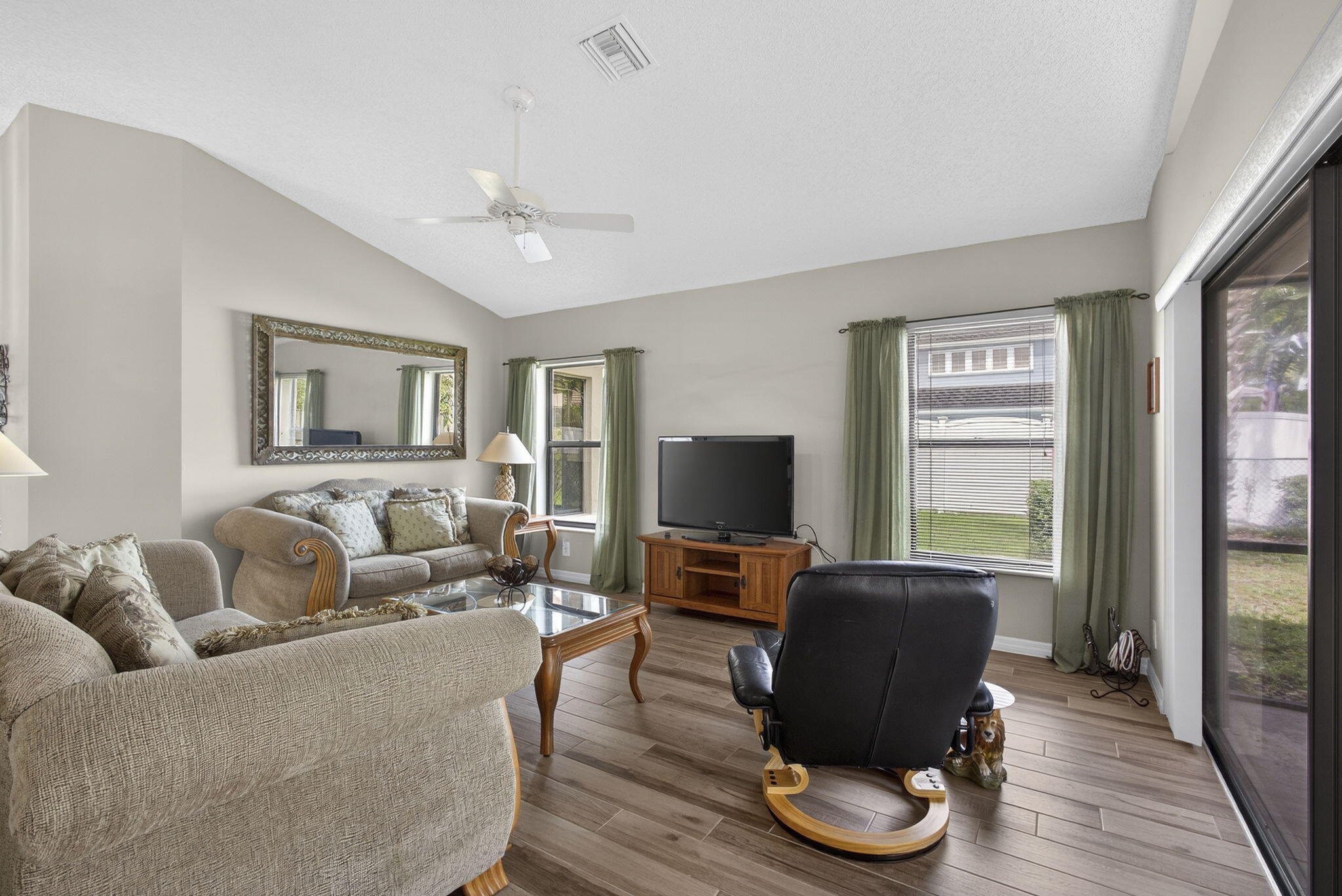 WELLINGTON TR 43 - Residential