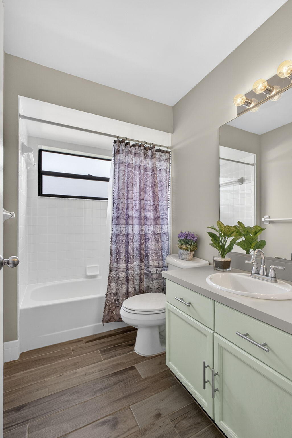 WELLINGTON TR 43 - Residential