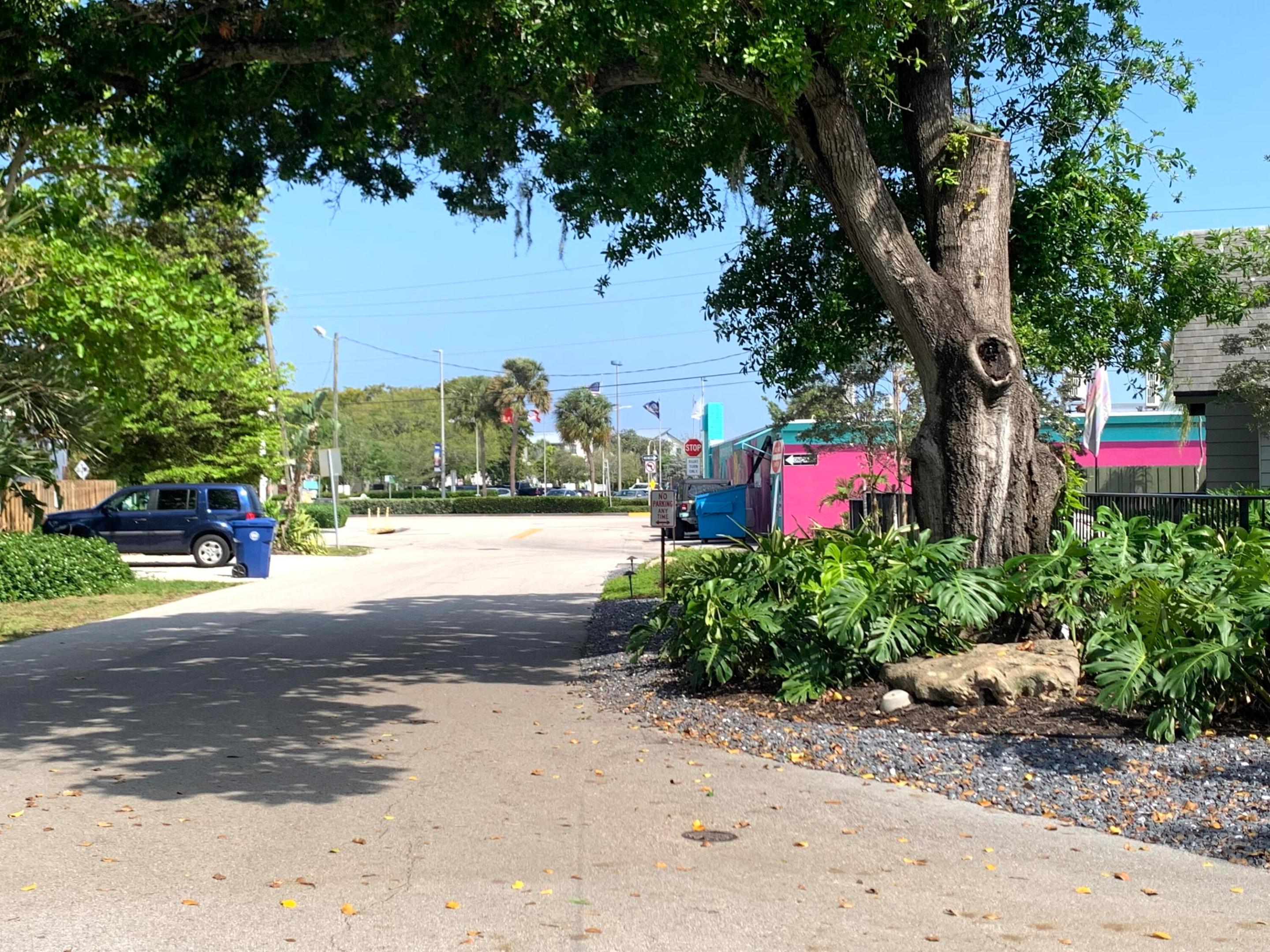 Petite 18-18 B - Residential Lease