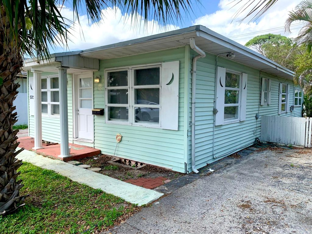 Photo of 325 NE 21st Street, Wilton Manors, FL 33305 (MLS # B26004829)