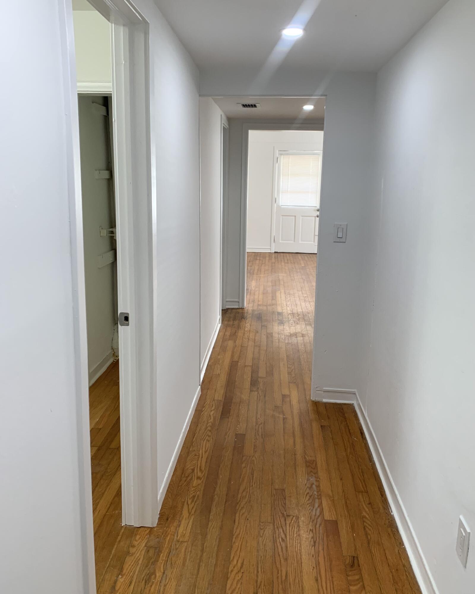 Petite 18-18 B - Residential Lease