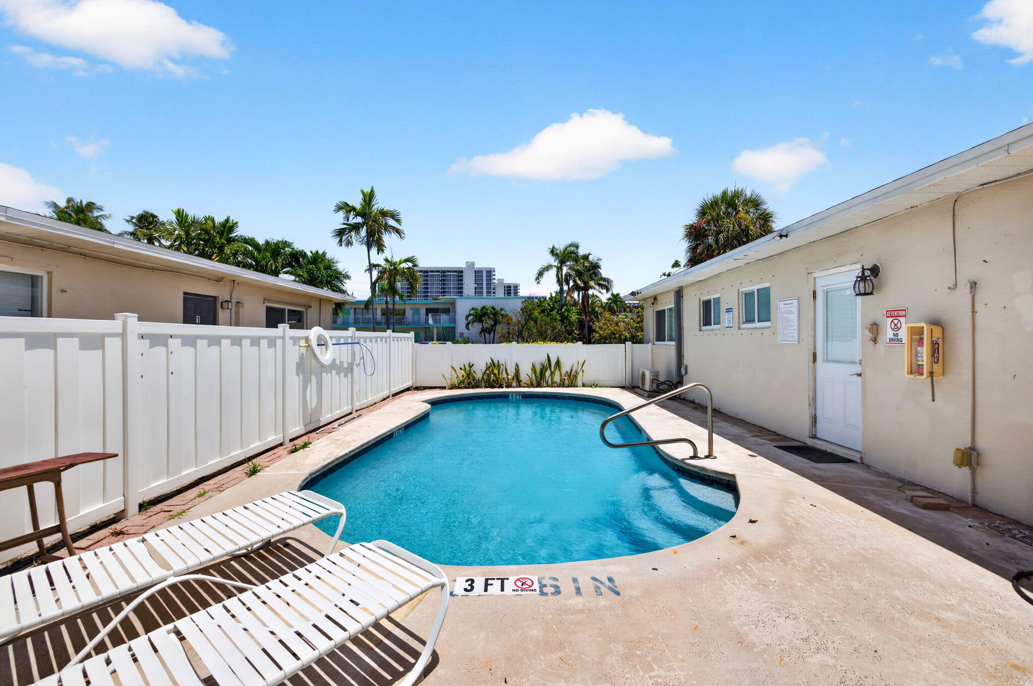 3209 NE 7th Place