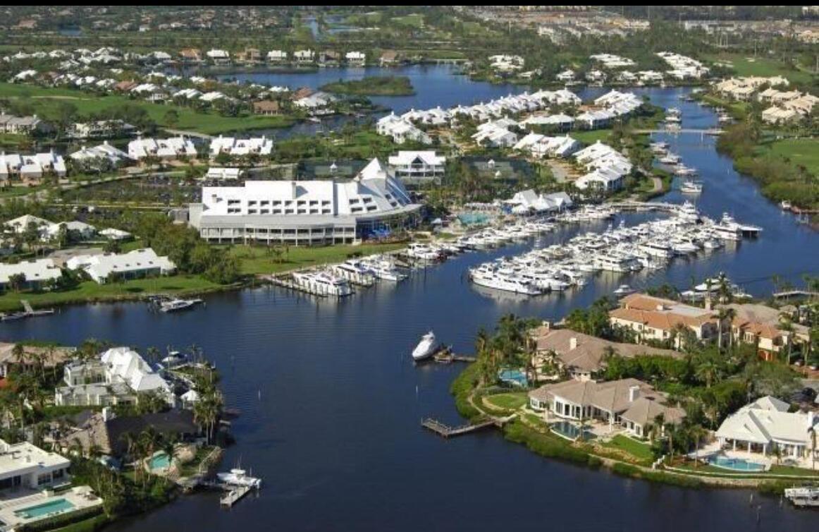 Admirals Cove - Residential