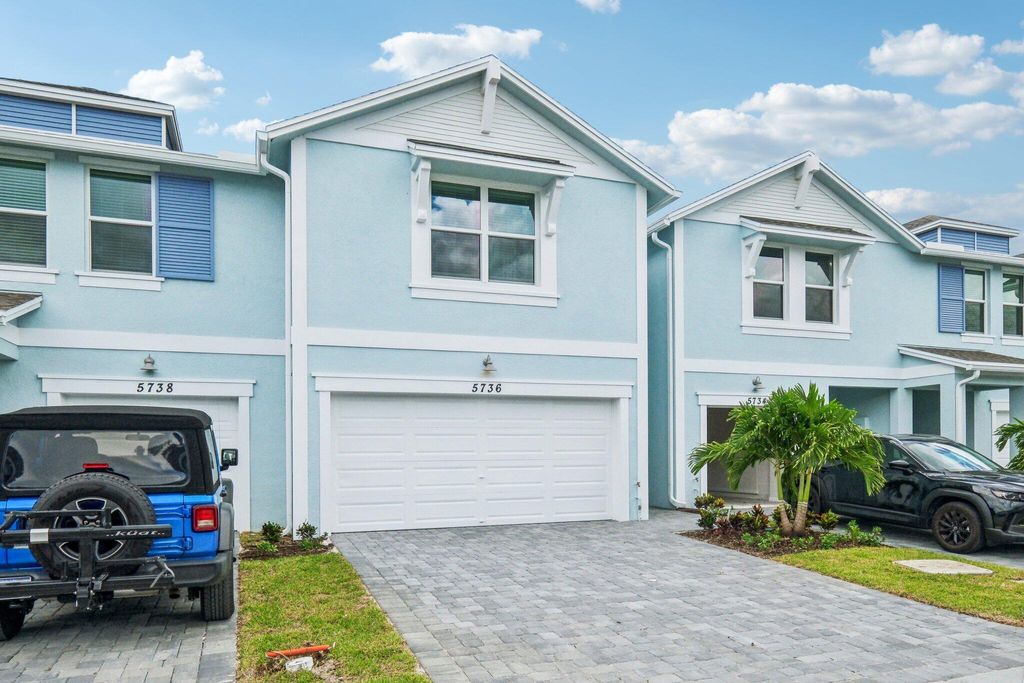 Photo of 5736 SE Edgewater Circle, Stuart, FL 34997 (MLS # R10998824)