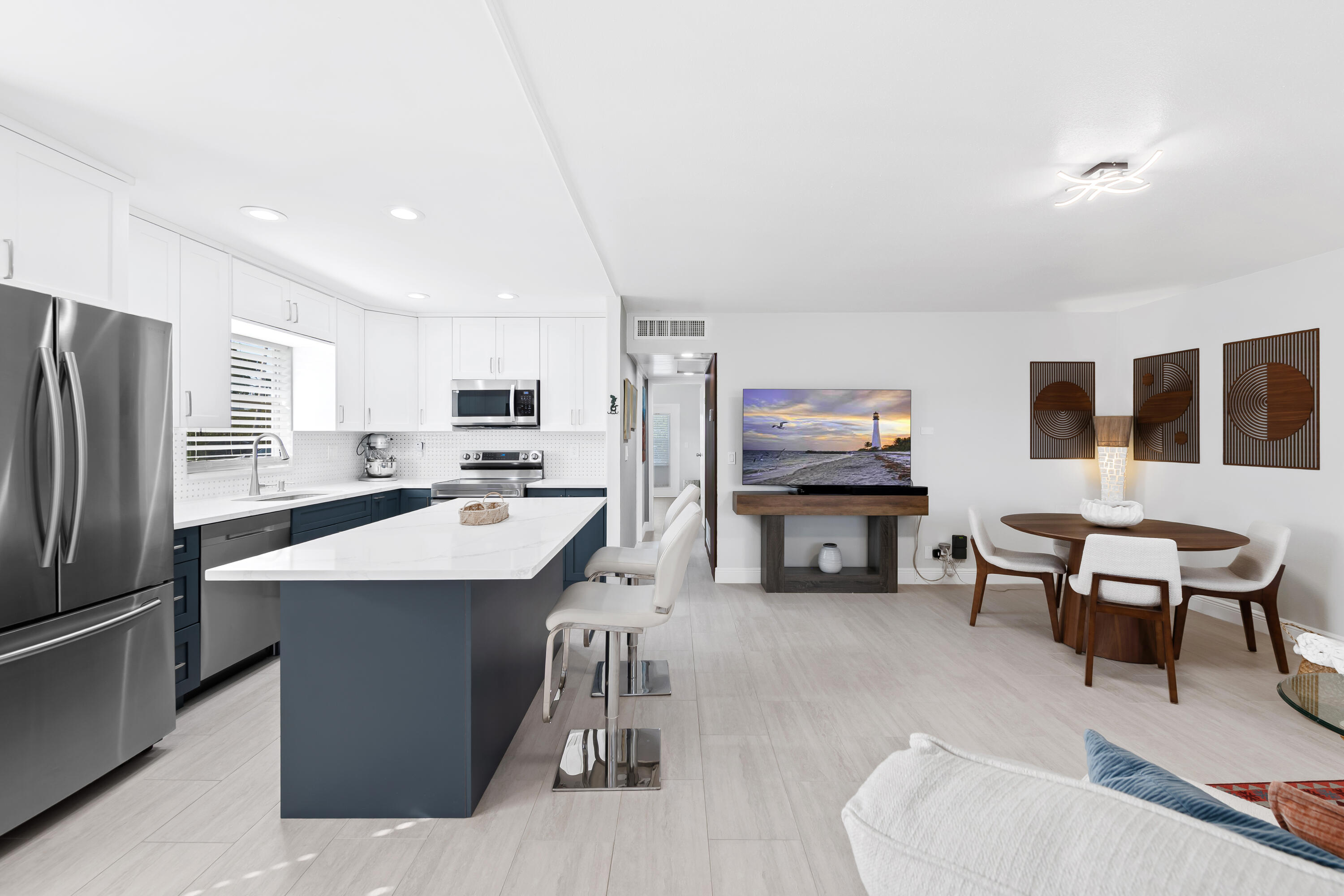 KINGS POINT SEVILLE CONDOS - Residential