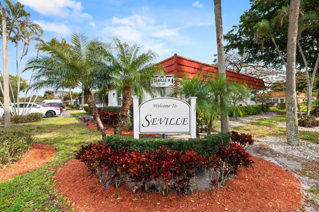 Photo of 4 Seville Terrace #4, Delray Beach, FL 33446 (MLS # B26008979)