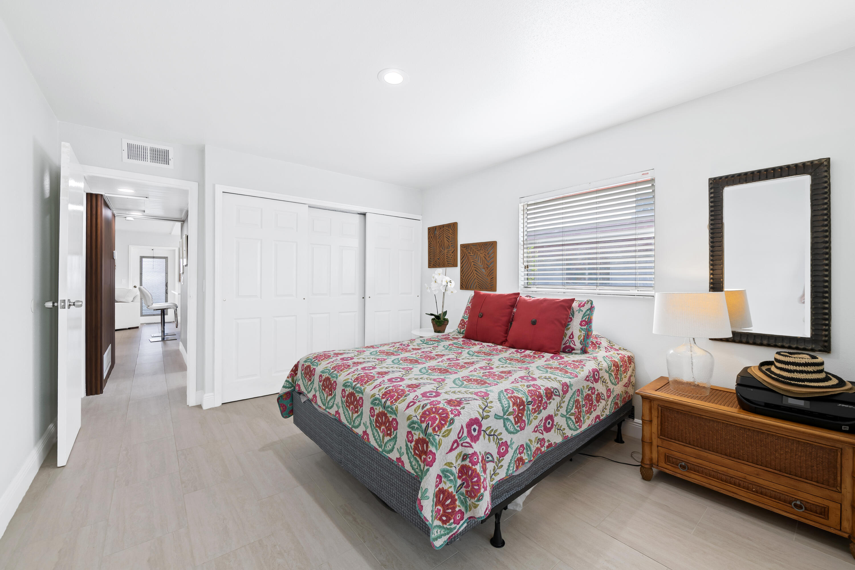 KINGS POINT SEVILLE CONDOS - Residential