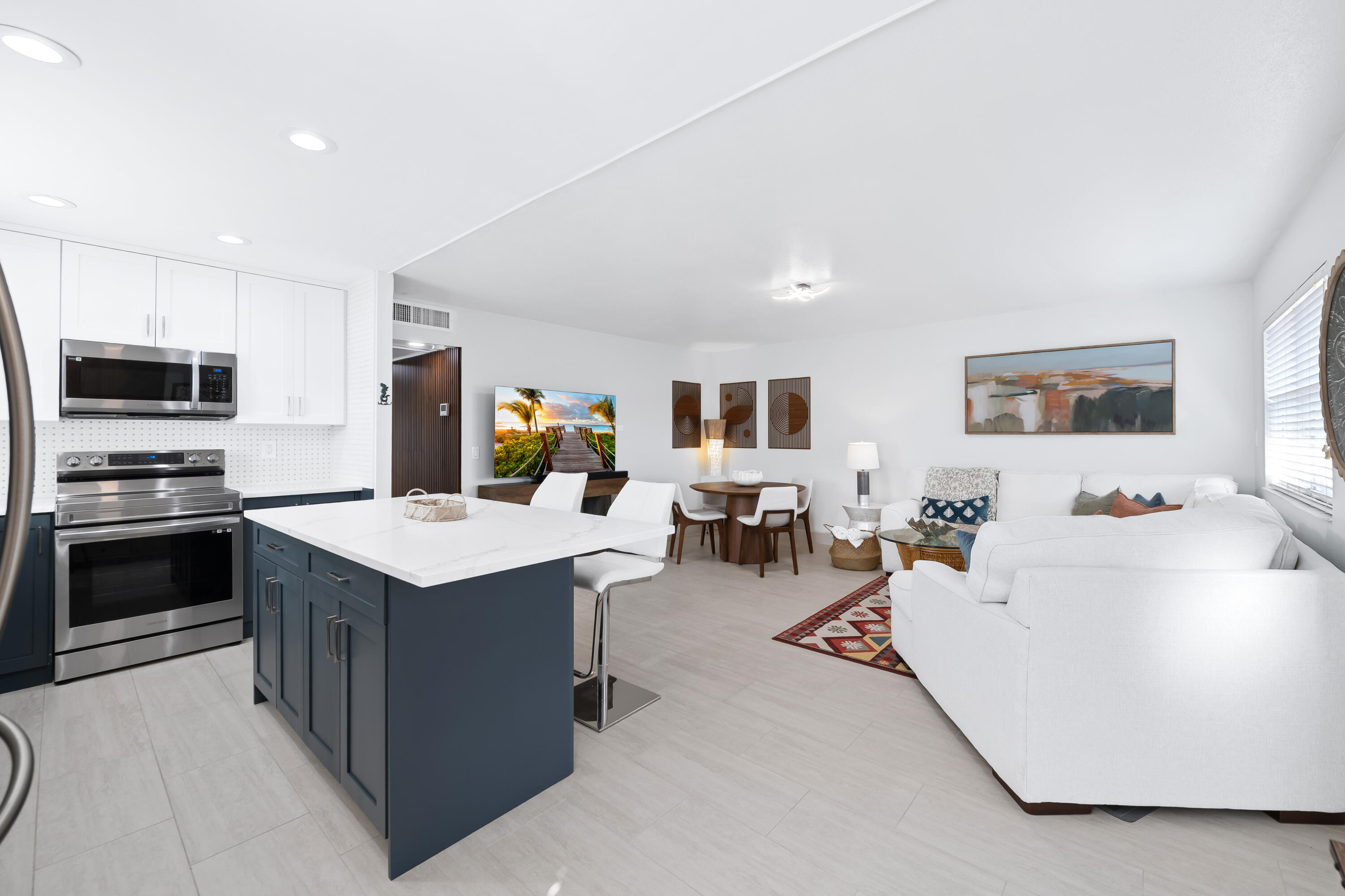 KINGS POINT SEVILLE CONDOS - Residential