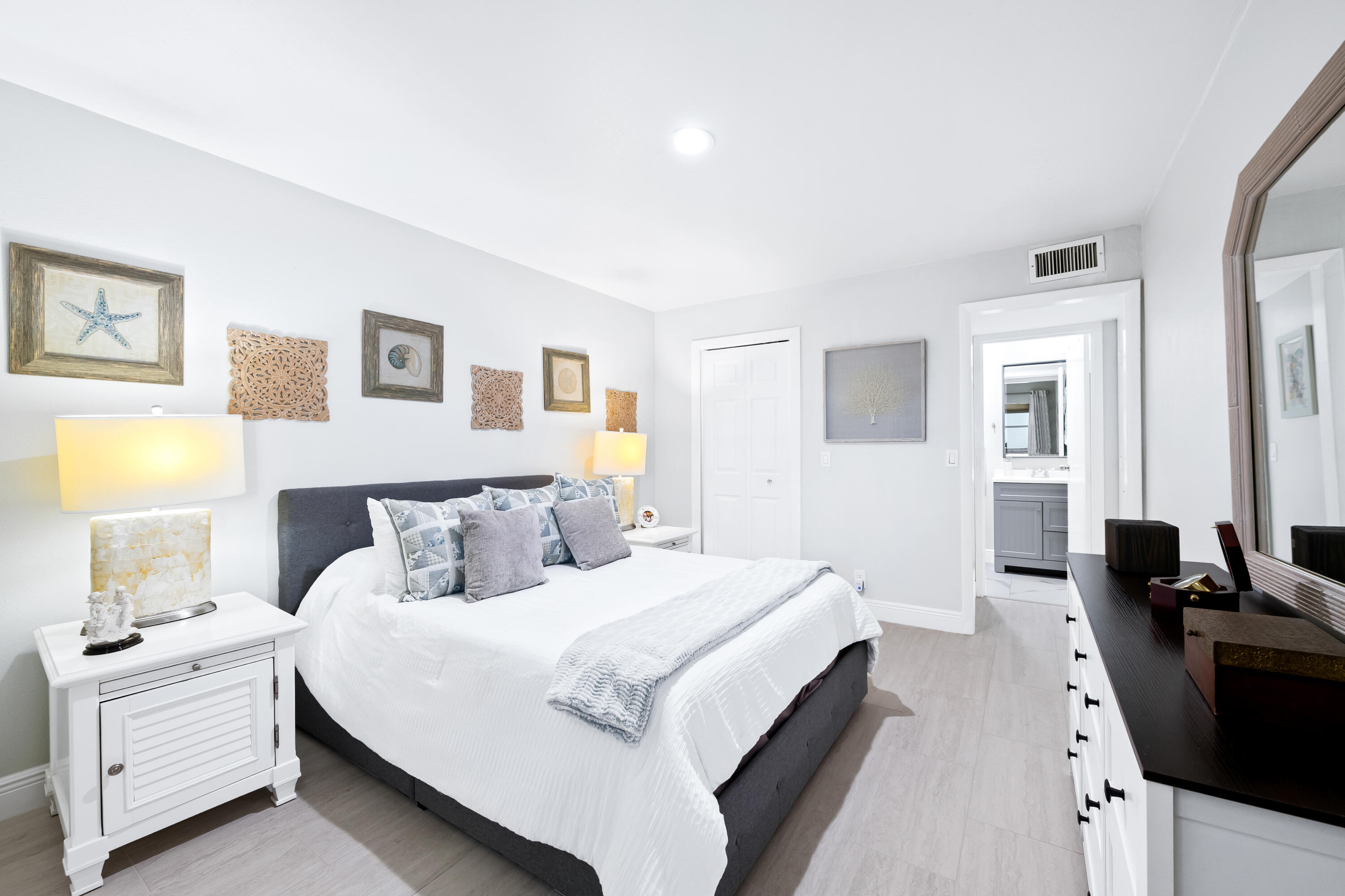 KINGS POINT SEVILLE CONDOS - Residential